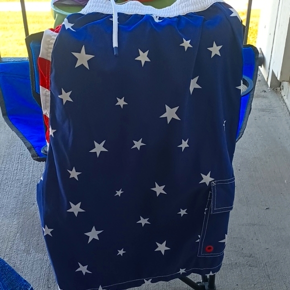 Swimming truck polo - Picture 1 of 4